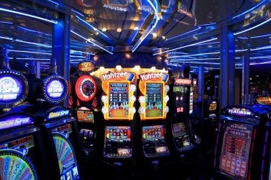 pengeluaran singapore Togel 3D mobile interface showing number input screen and results track
